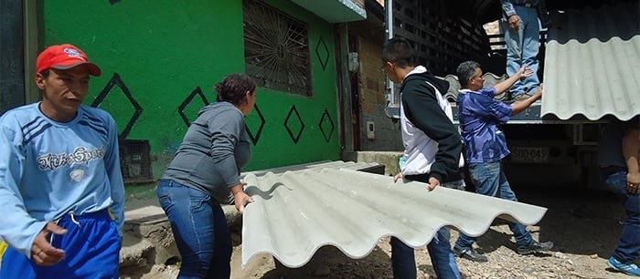 Fournir un toit à des familles installées dans la banlieue de Bogota4/4